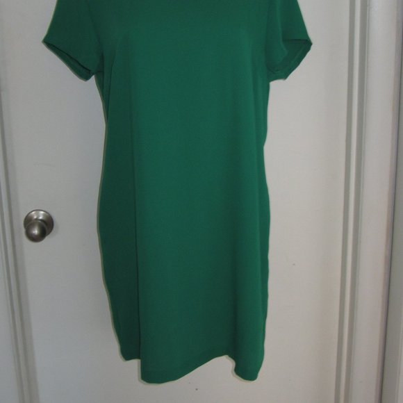 Coercion Green Short Sleeved Chiffon Dress - Picture 4 of 8